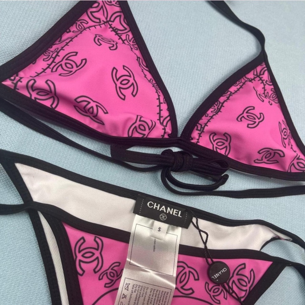 COPY - COPY - CHANEL Vibrant Pink and Black Swimwear - Picture 3 of 3